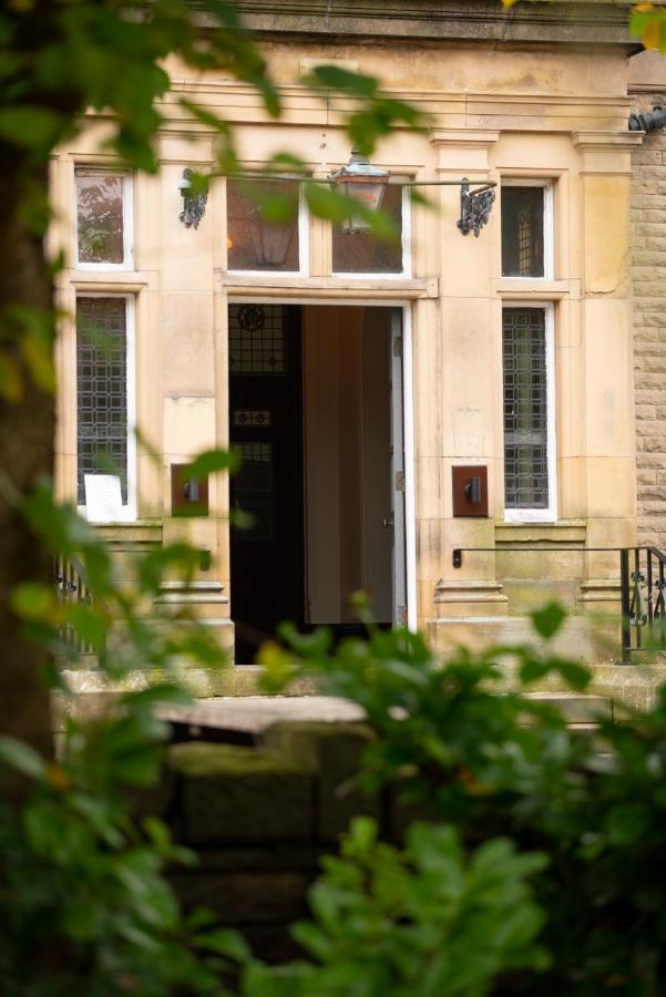 Durker Roods Hotel Huddersfield Exterior photo